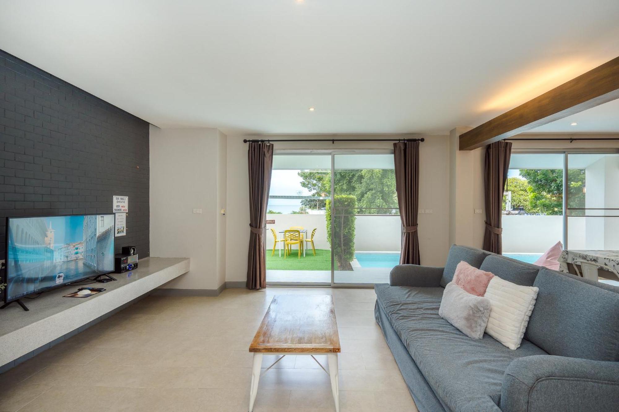 Venice Village Hua Hin Pool Cha-am